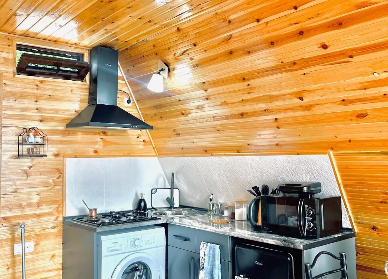 Chalet Wayside Cottage Batumi Georgia