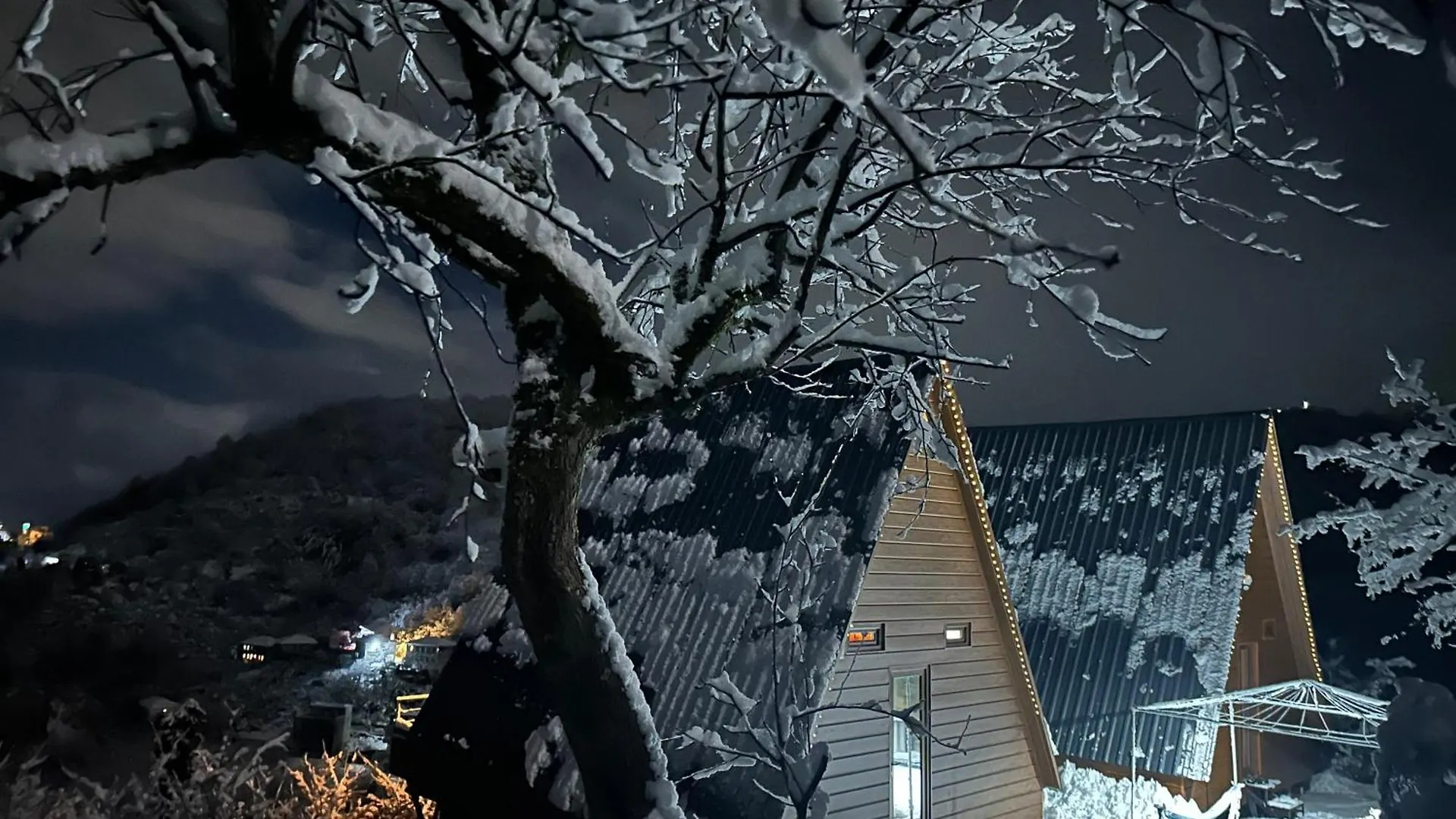 Wayside Cottage Batumi