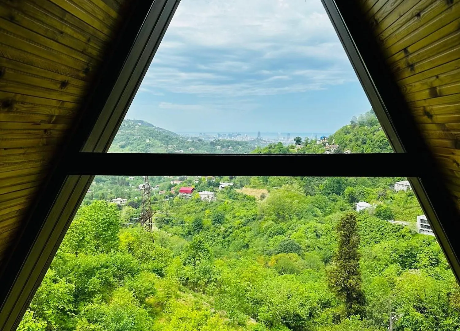 Wayside Cottage Batumi Chalet