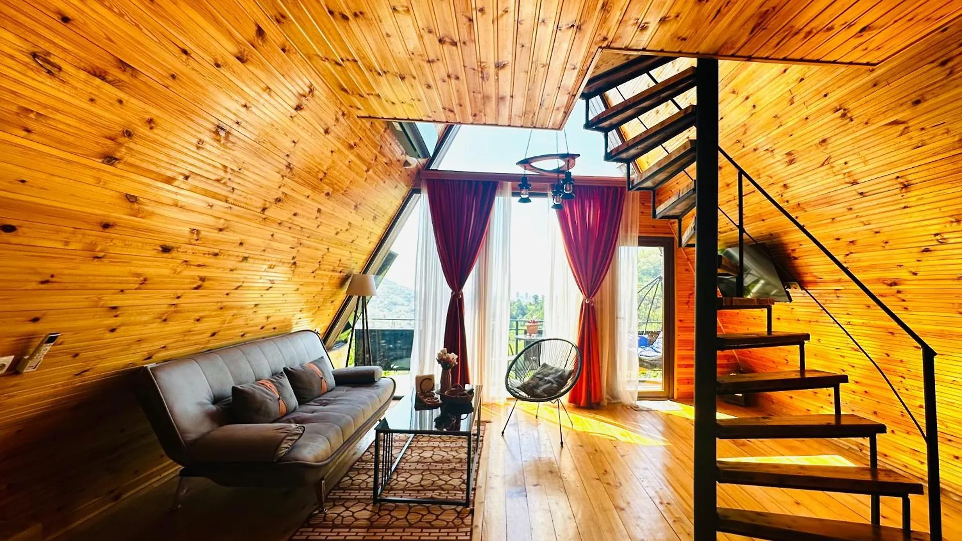 Chalet Wayside Cottage Batumi