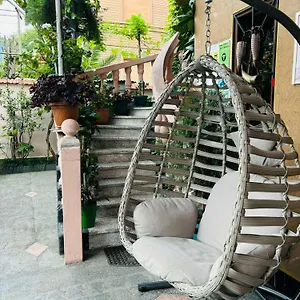 Nikas Guest house